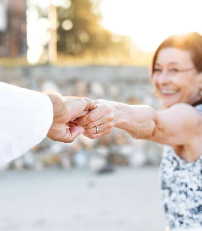 adult-anniversary-care-1449049